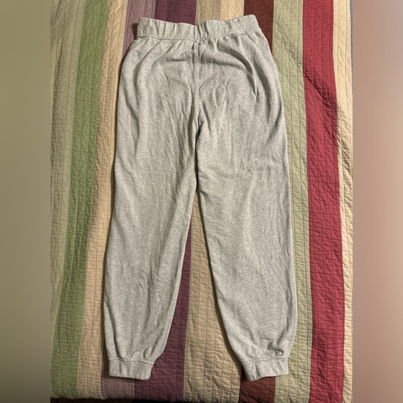 Lululemon relaxed high rise joggers - Picture 3 of 9